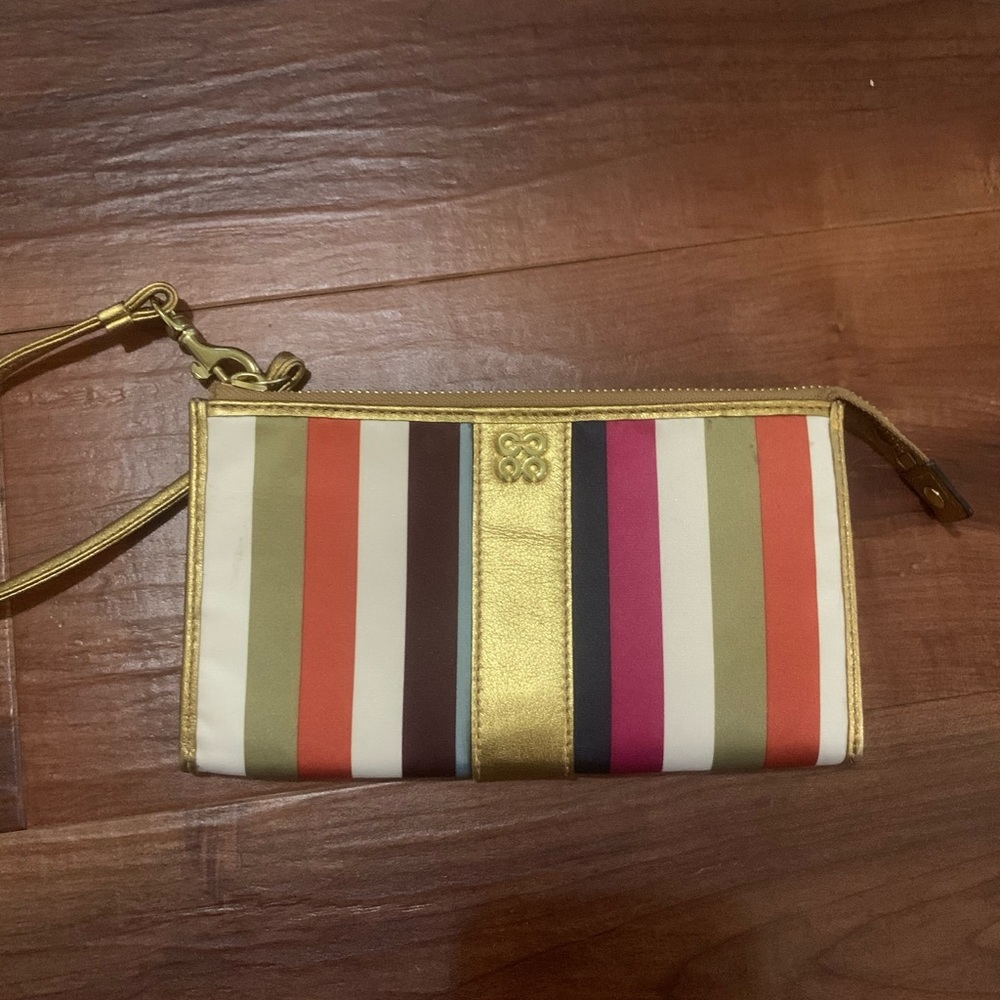 Striped clutch
